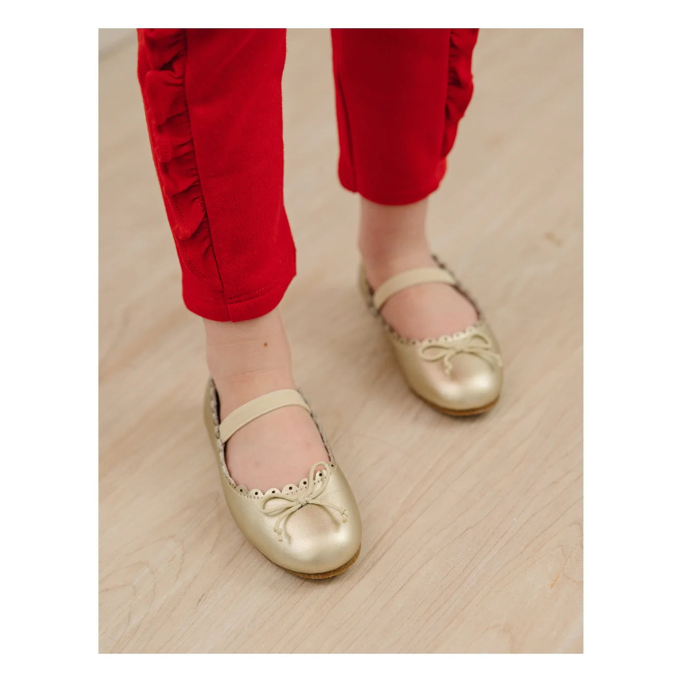 L'Amour Eliza Scalloped Flat