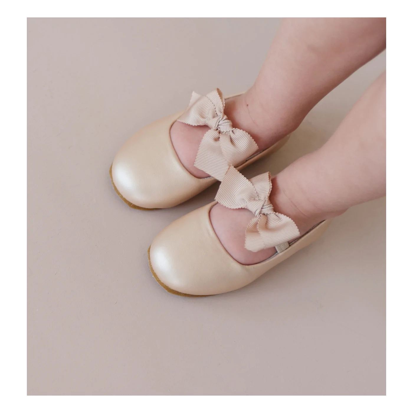 L'Amour Pauline Special Occasion Bow Flat