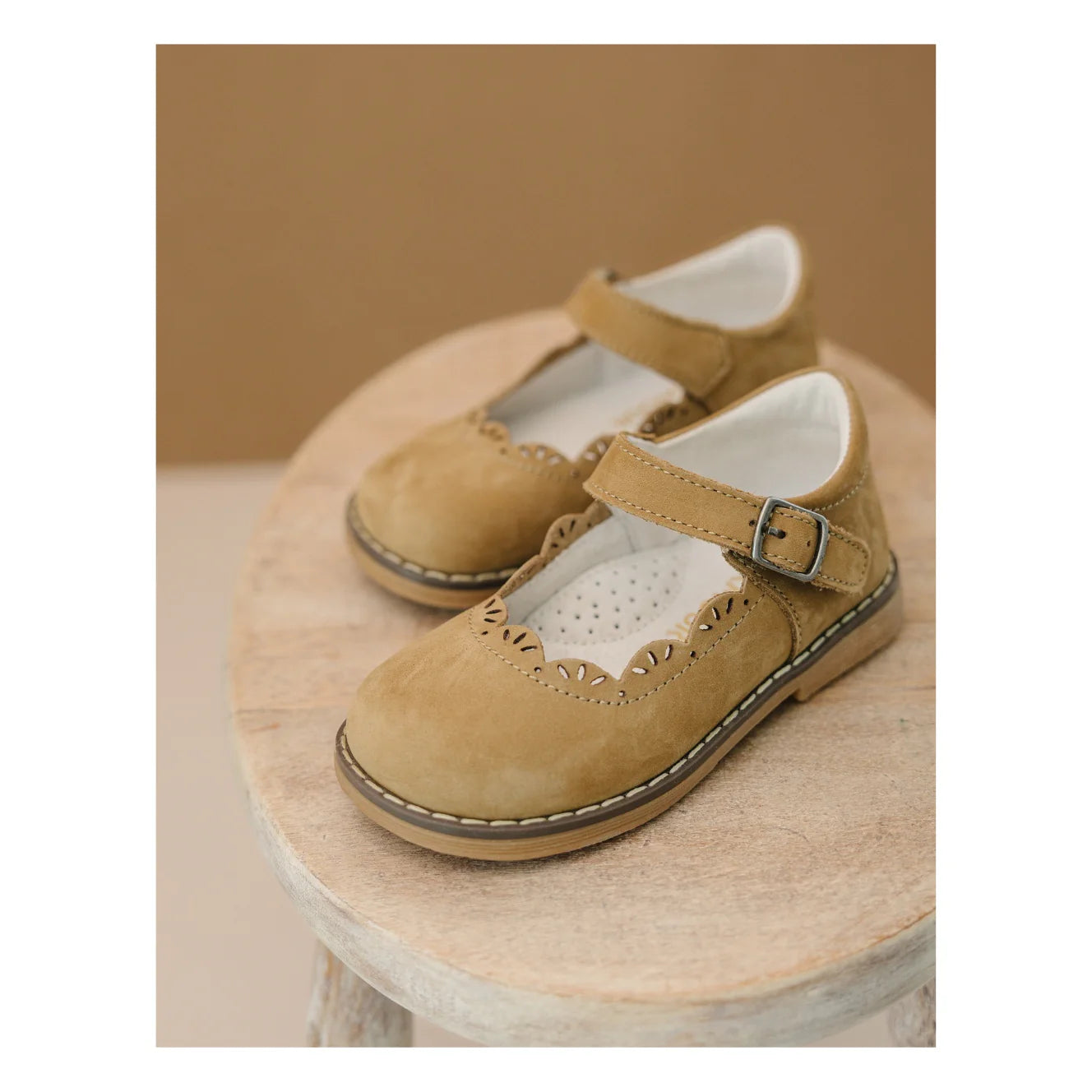 L'Amour Willow Scalloped Mary Jane
