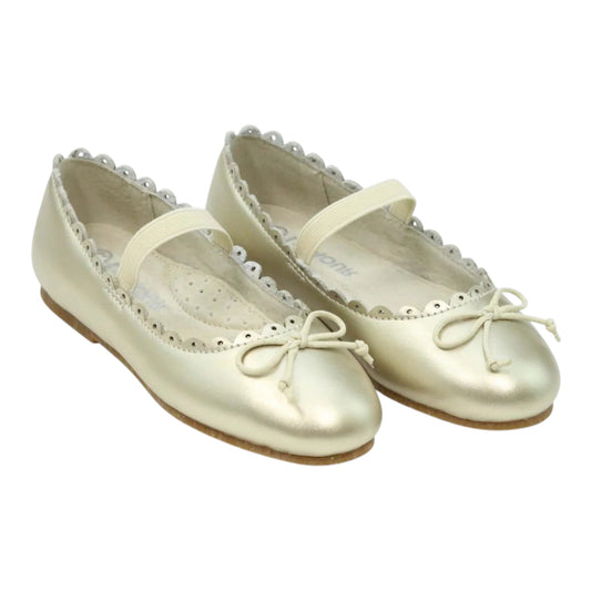 L'Amour Eliza Scalloped Flat