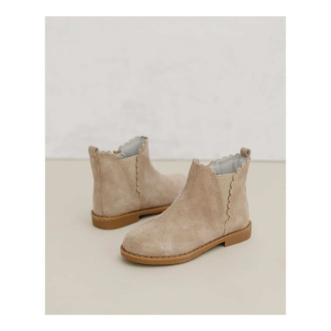 L'Amour Nicola Scalloped Chelsea Boot