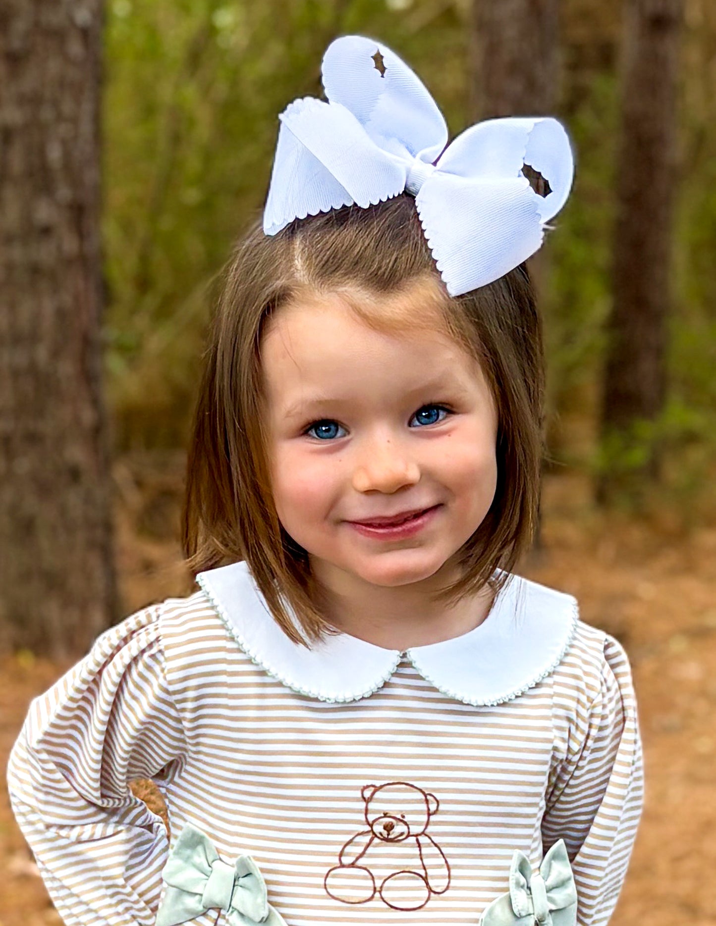 Wee Ones King Grosgrain Hair Bow Scalloped Edge