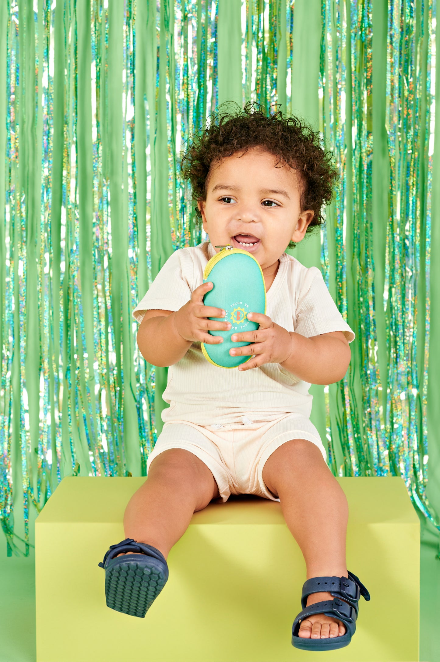 Babiators Sunny Daze Travel Case