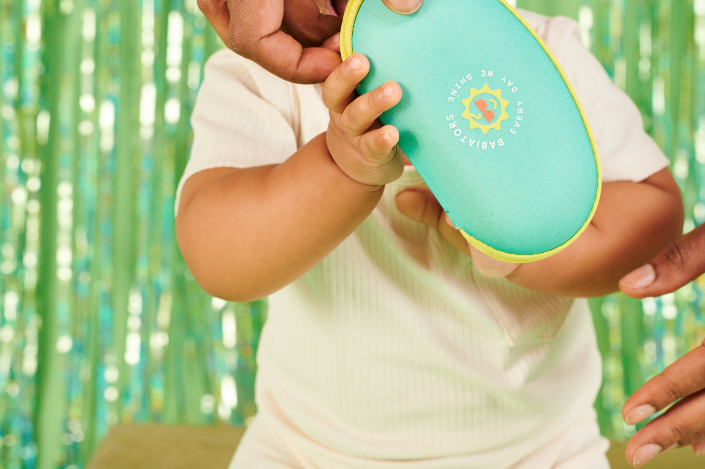 Babiators Sunny Daze Travel Case