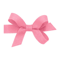 Load image into Gallery viewer, Wee Ones Baby Classic Grosgrain Hair Bow (Plain Wrap) -Pinch Clip