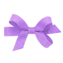 Load image into Gallery viewer, Wee Ones Baby Classic Grosgrain Hair Bow (Plain Wrap) -Pinch Clip