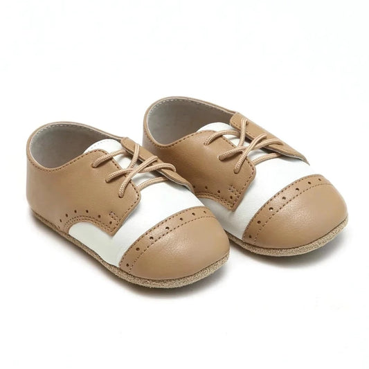 L'Amour Bentley Leather Saddle Crib Shoe