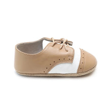 Load image into Gallery viewer, L&#39;Amour Bentley Leather Saddle Crib Shoe