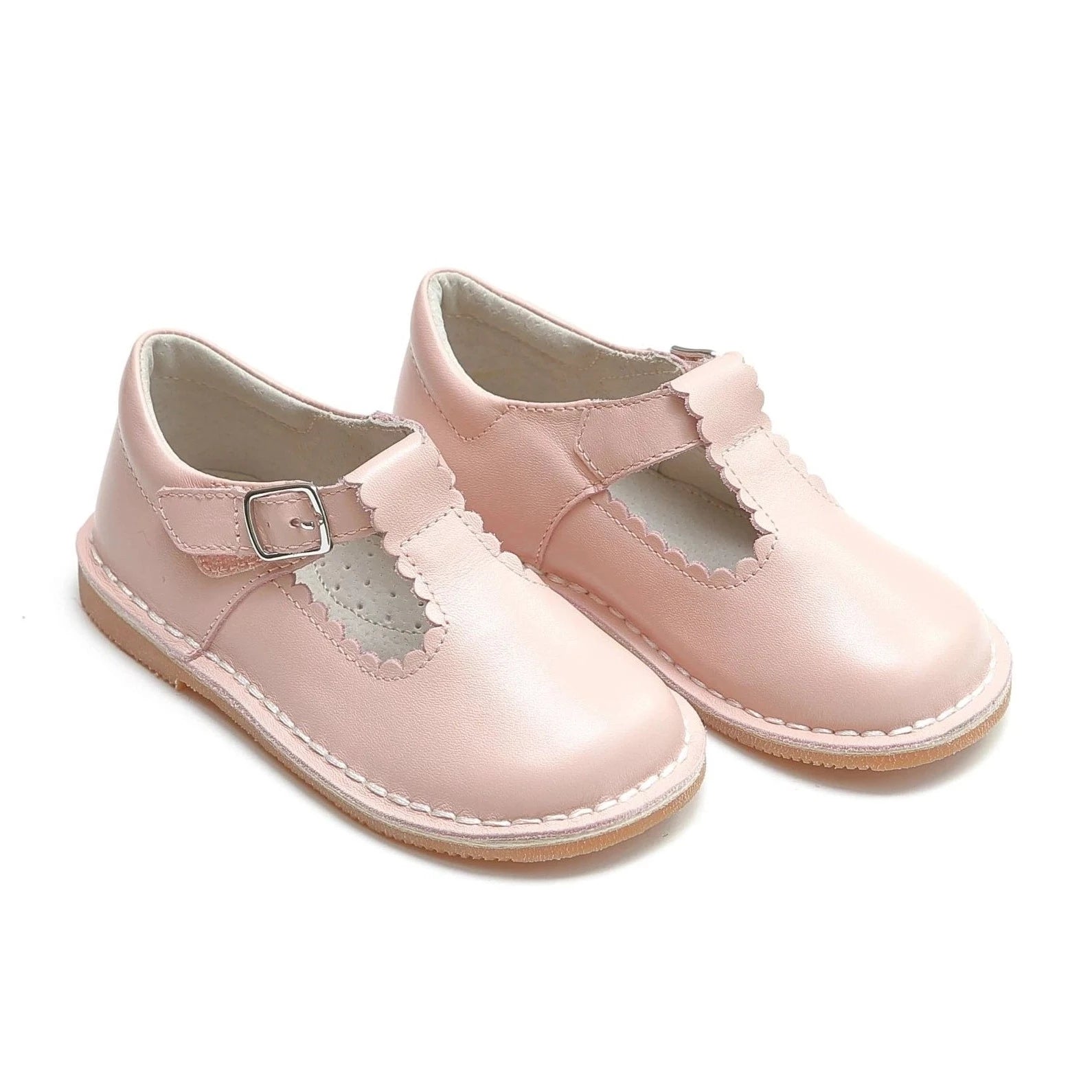 L'Amour Selina Scalloped T-Strap Mary Jane – Sikes Children's Shoe Store