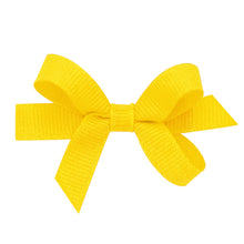 Load image into Gallery viewer, Wee Ones Baby Classic Grosgrain Hair Bow On Pinch Clip